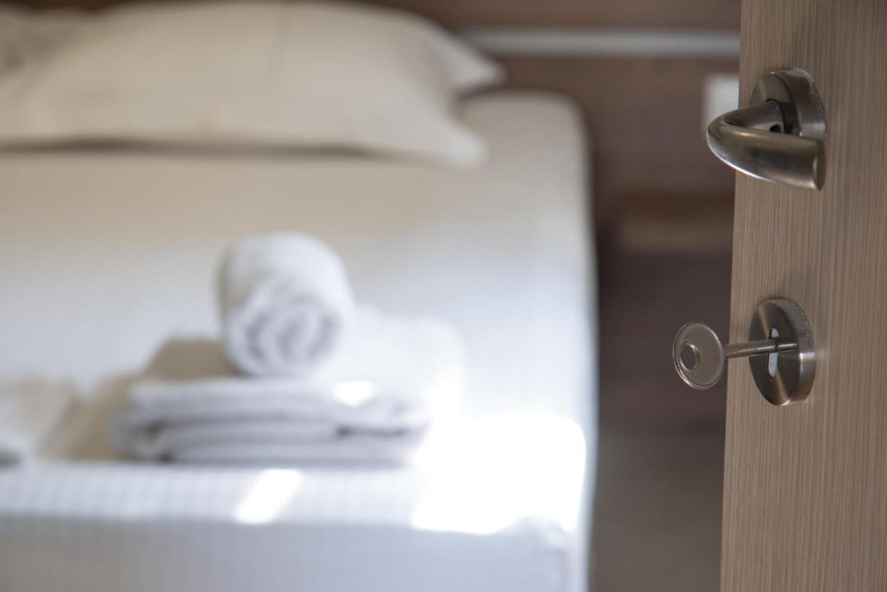 Vertigo Seaside Apartments 尼基季 外观 照片