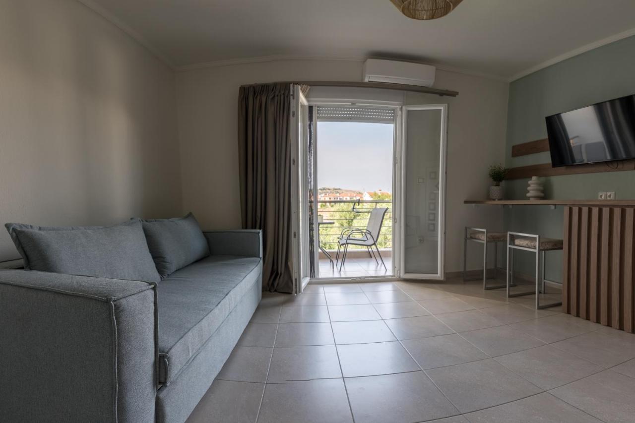 Vertigo Seaside Apartments 尼基季 外观 照片