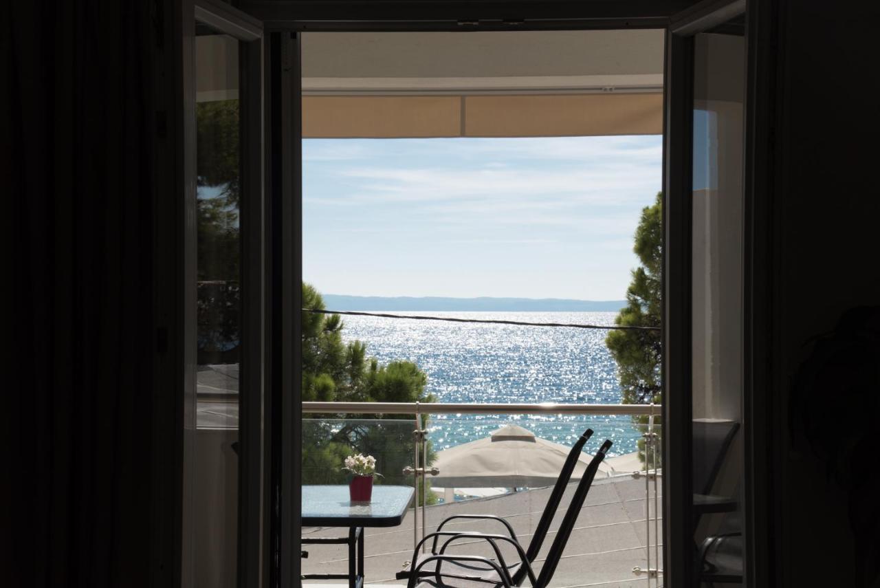 Vertigo Seaside Apartments 尼基季 外观 照片